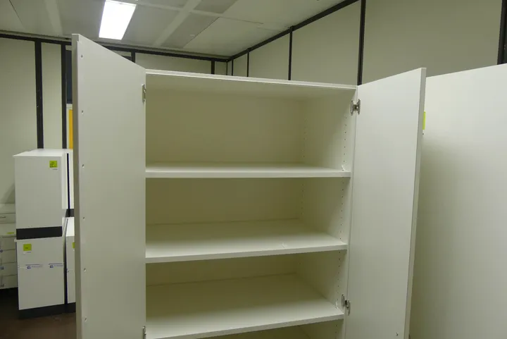 2x Schrank Maße in cm ca.: 90 x 58 x 200